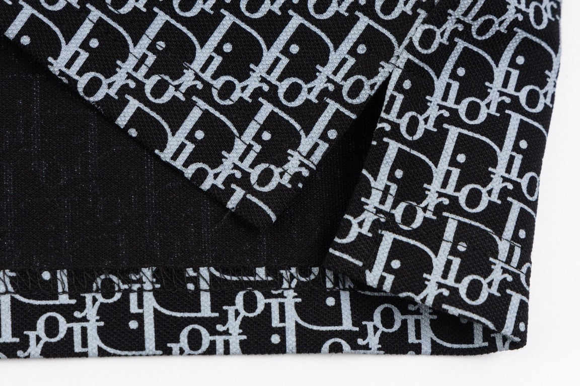 Printed T-Shirt: High-End Fashion Statement-1220