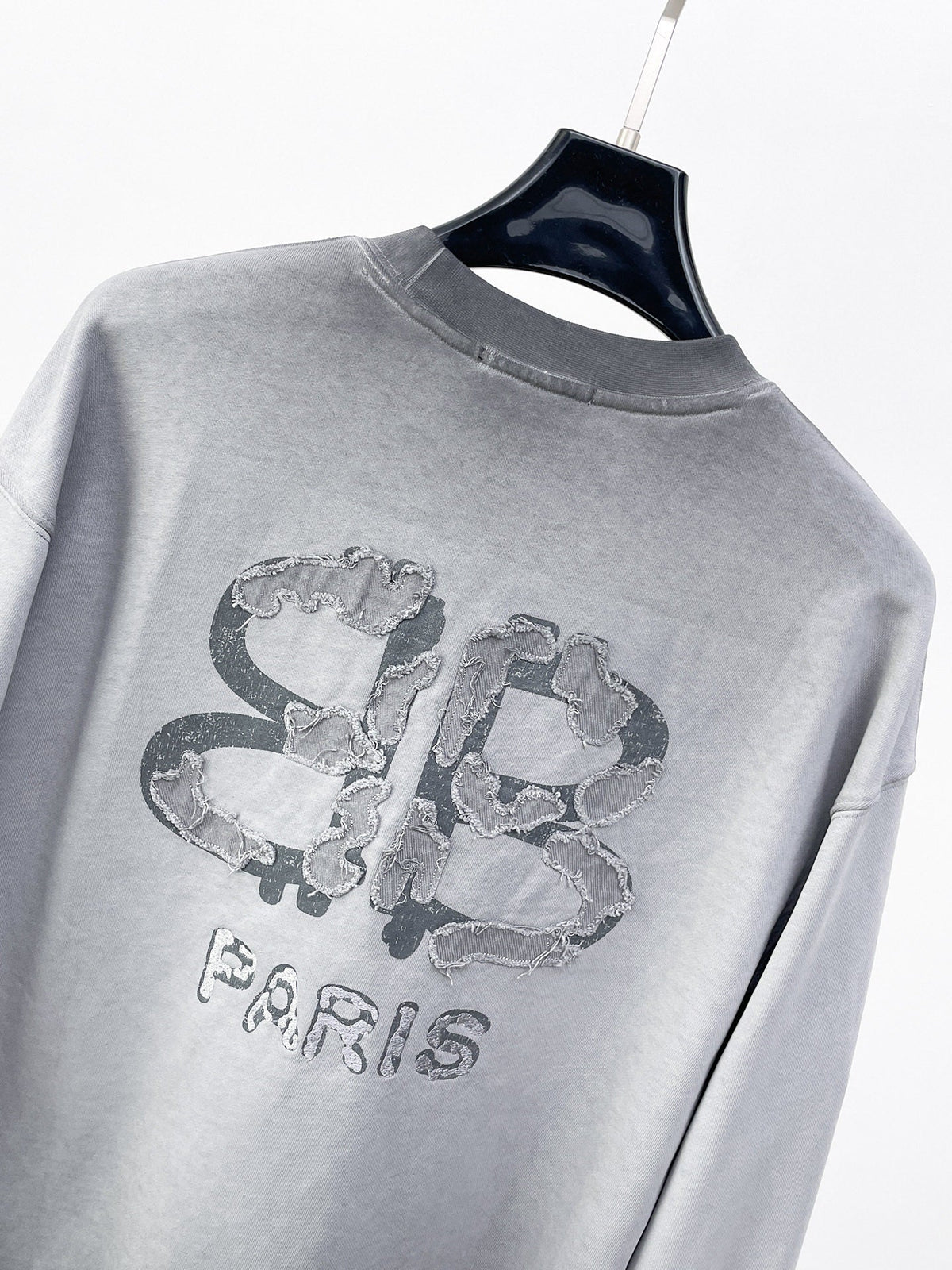 Classic Sweatshirt - 05