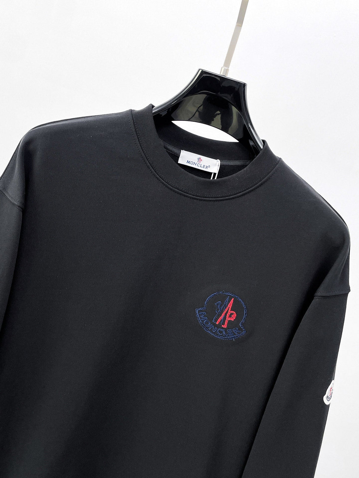 Classic Sweatshirt - 06