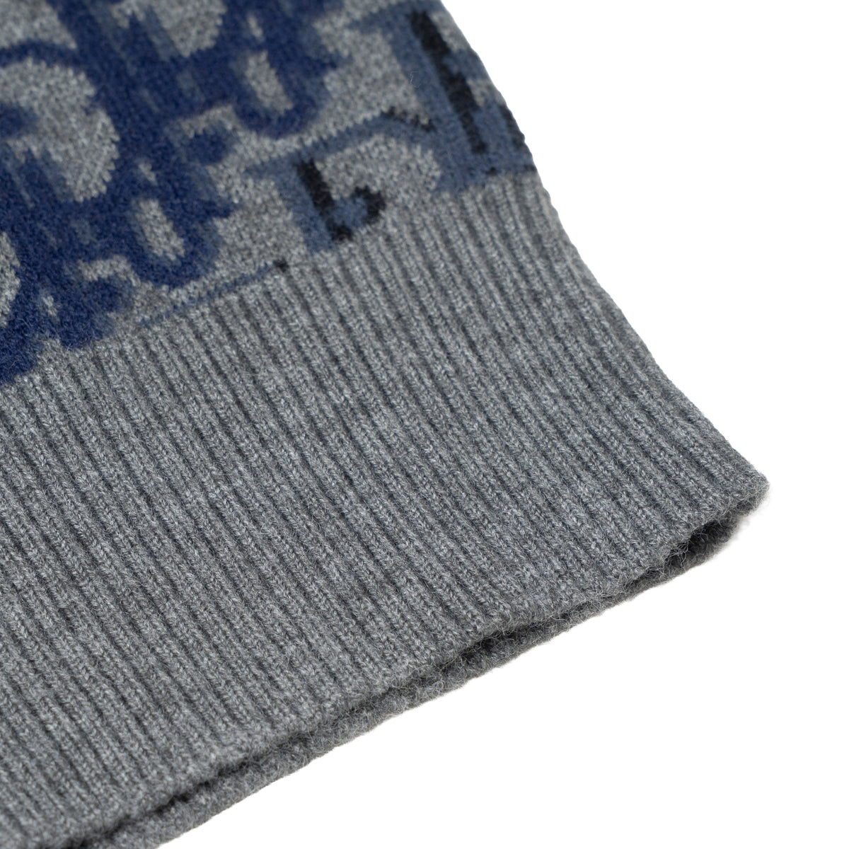 Classic Fashion Sweater-1522