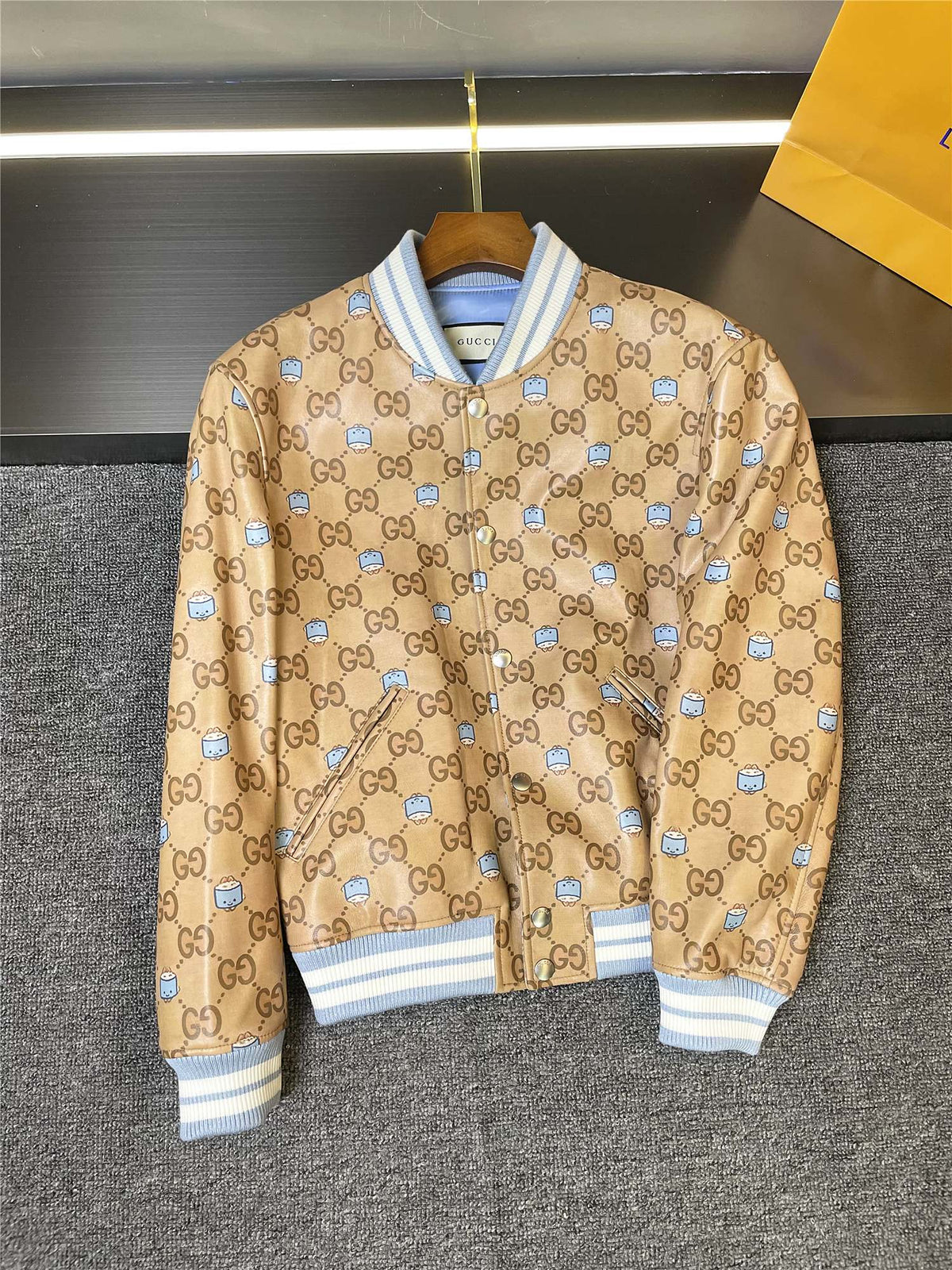 High-End Custom Jacket - 559