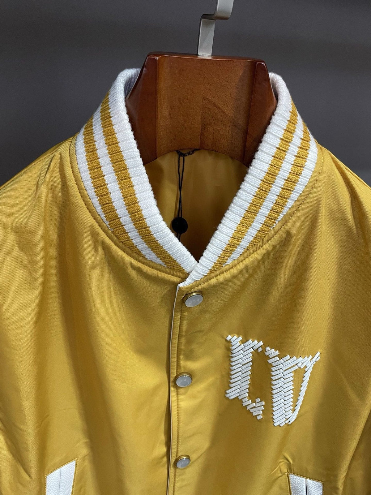 High-End Custom Jacket - 577