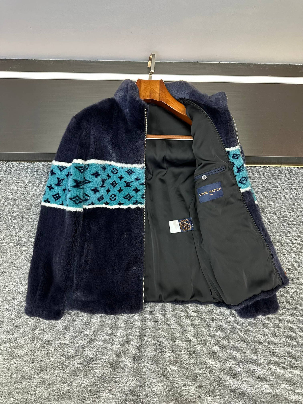 High-End Custom Jacket - 584