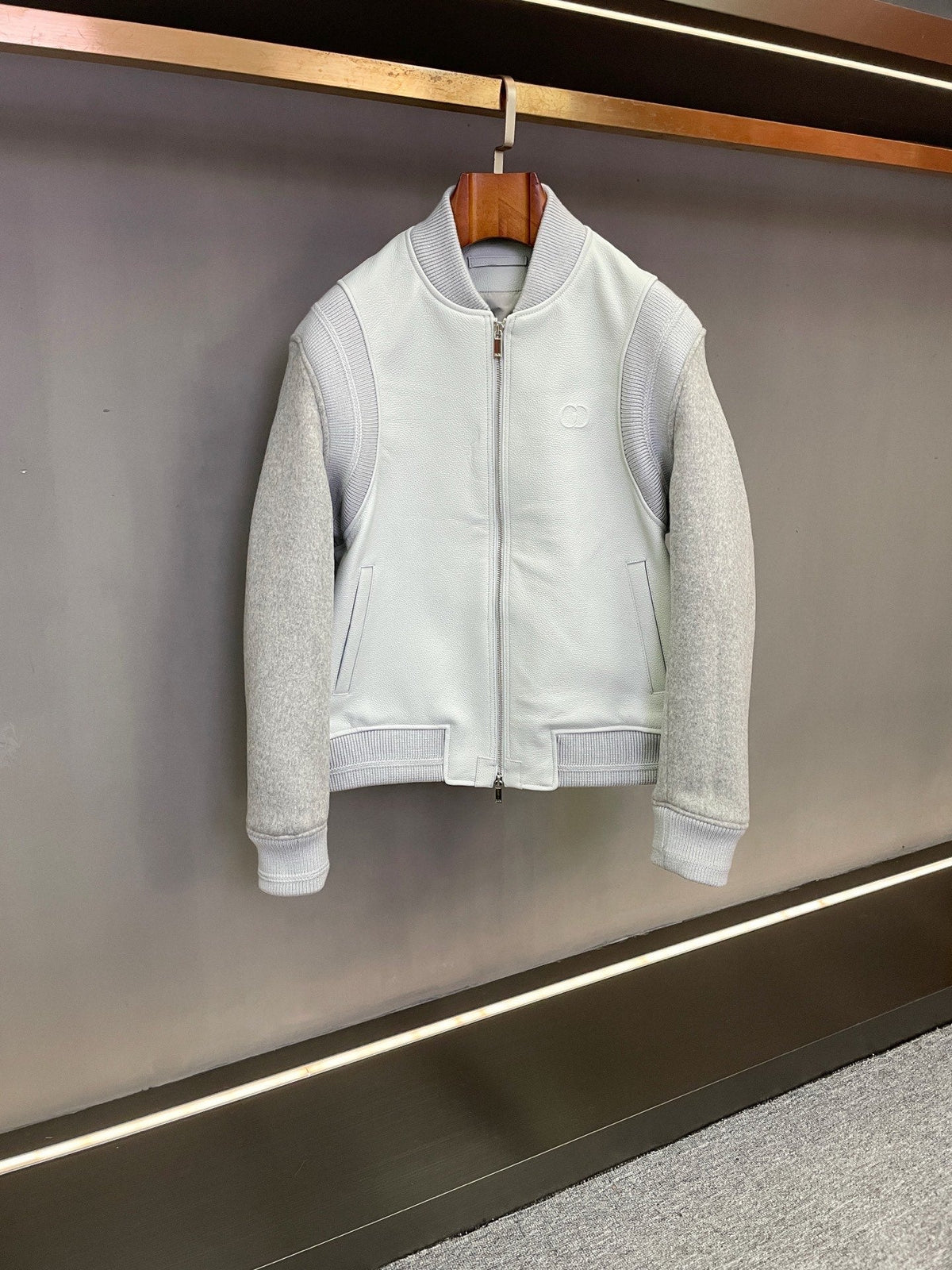 High-End Custom Jacket - 573