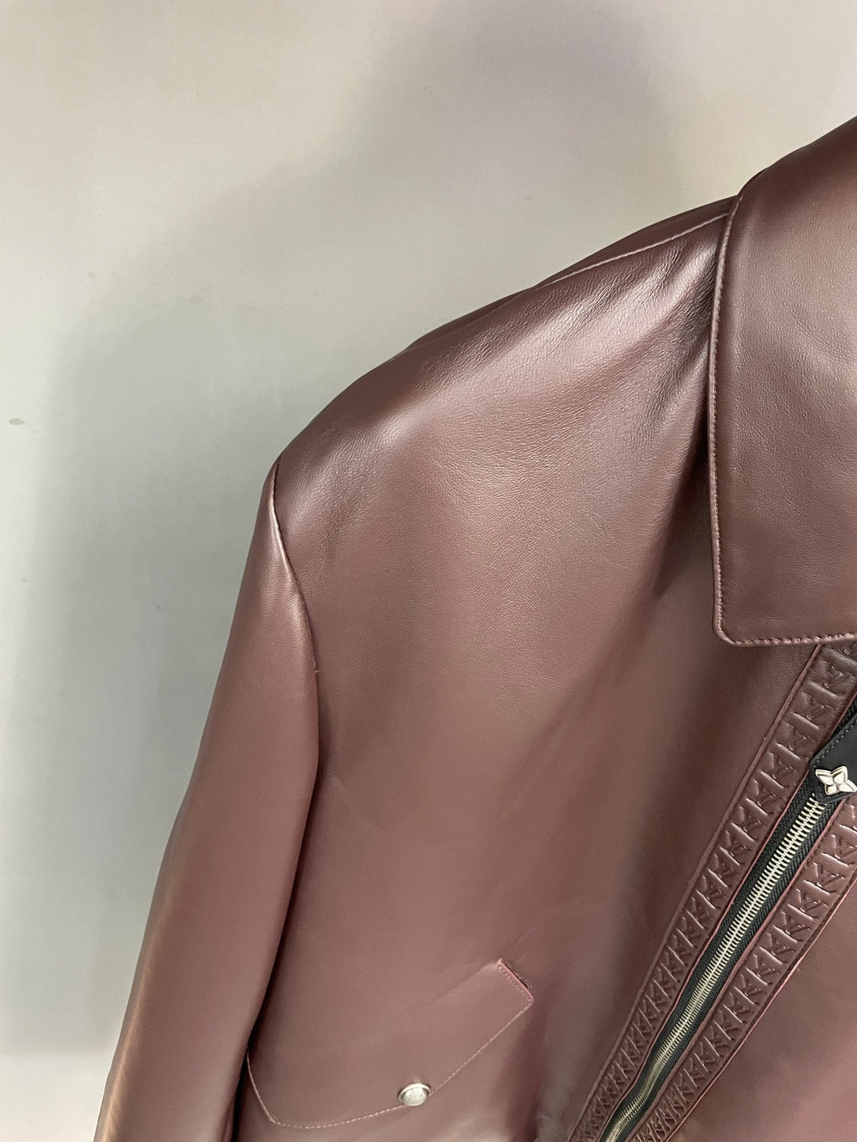 High-End Custom Jacket - 571
