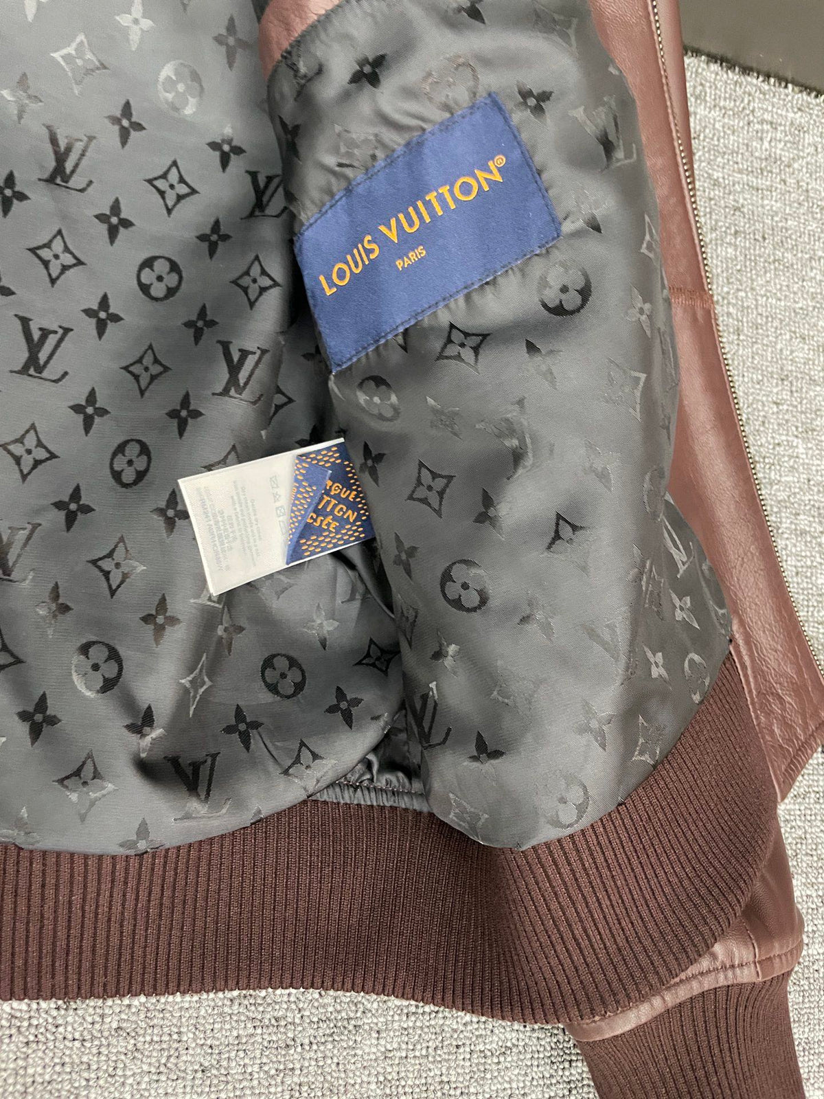 High-End Custom Jacket - 571