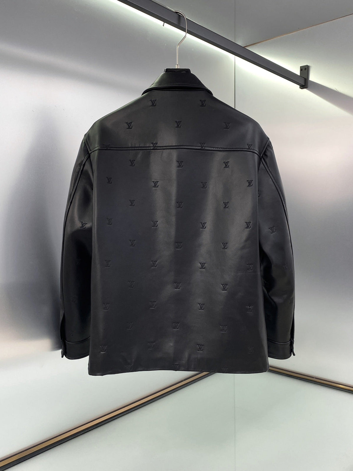 High-End Custom Jacket - 551