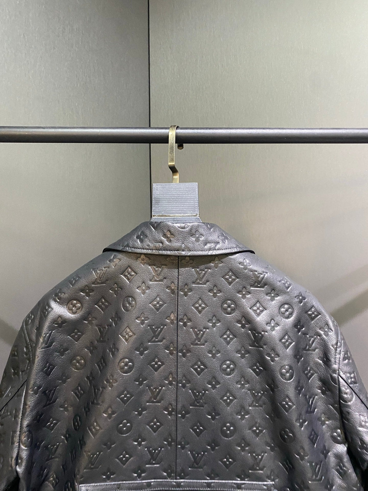 High-End Custom Jacket - 152