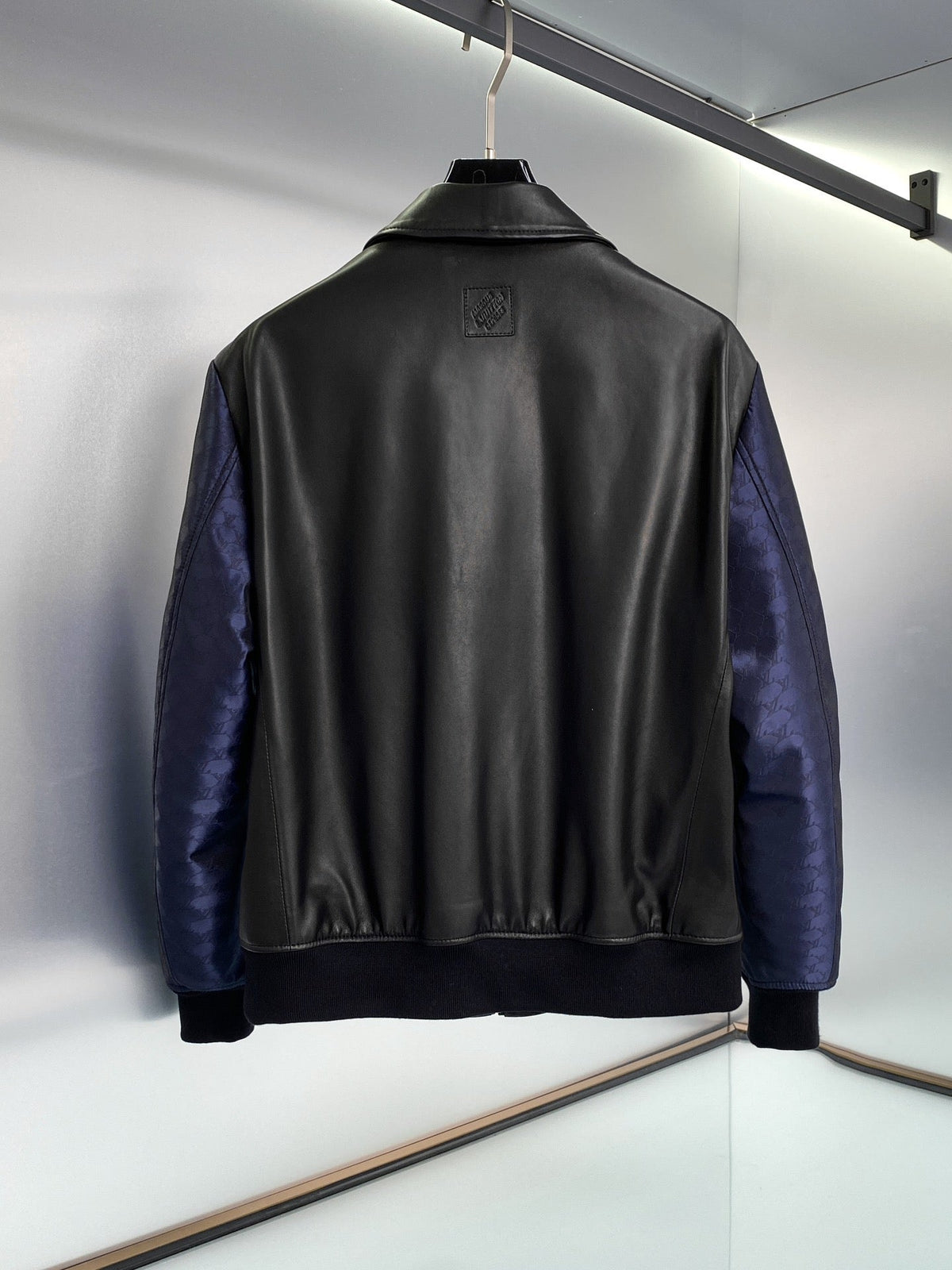 High-End Custom Jacket - 547