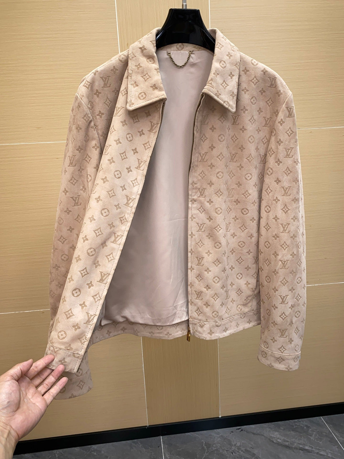 High-End Custom Jacket - 602
