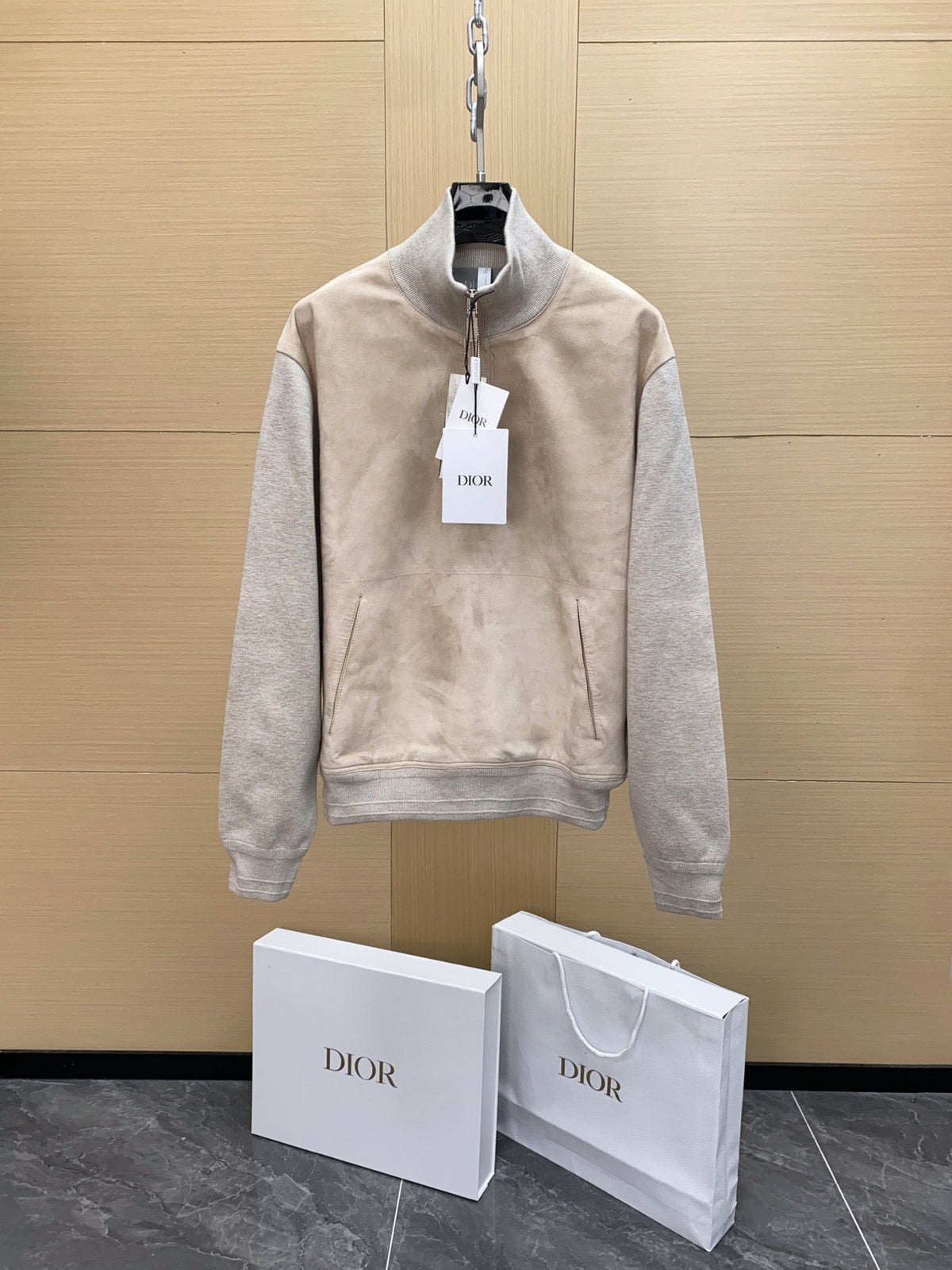 High-End Custom Jacket - 562