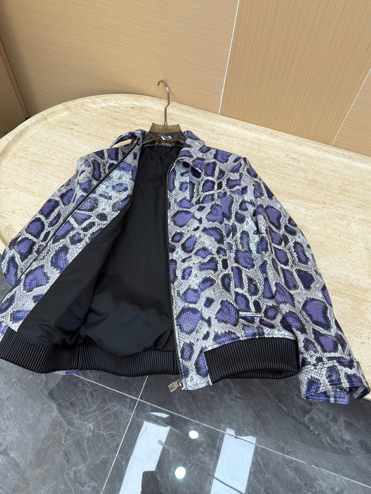 High-End Custom Jacket - 099