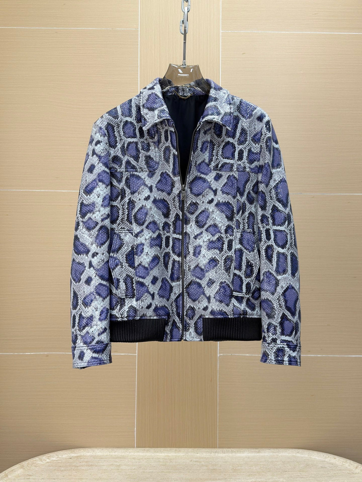 High-End Custom Jacket - 099