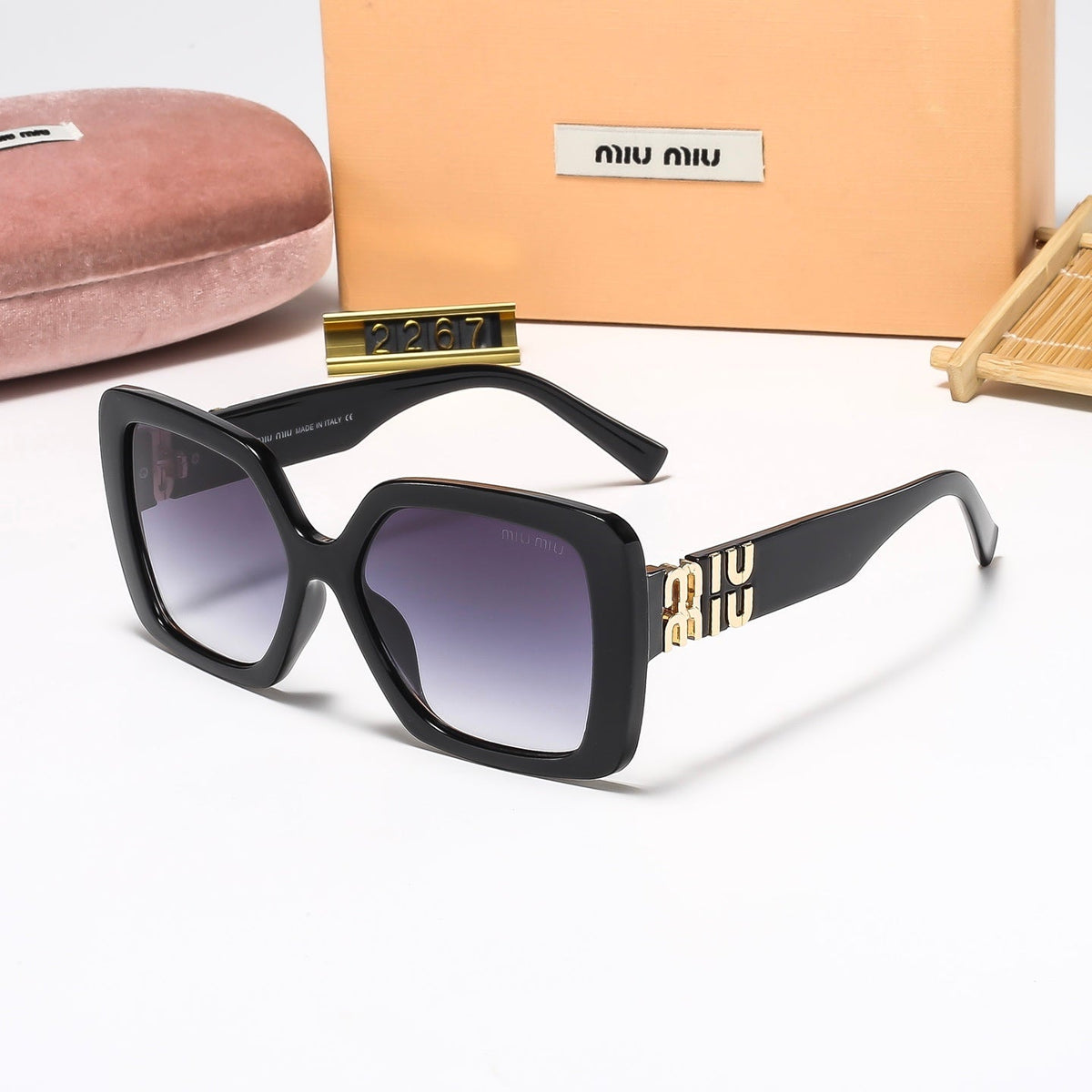 Fashion Eyewear: Elevate Your Style with Exquisite Craftsmanship-555