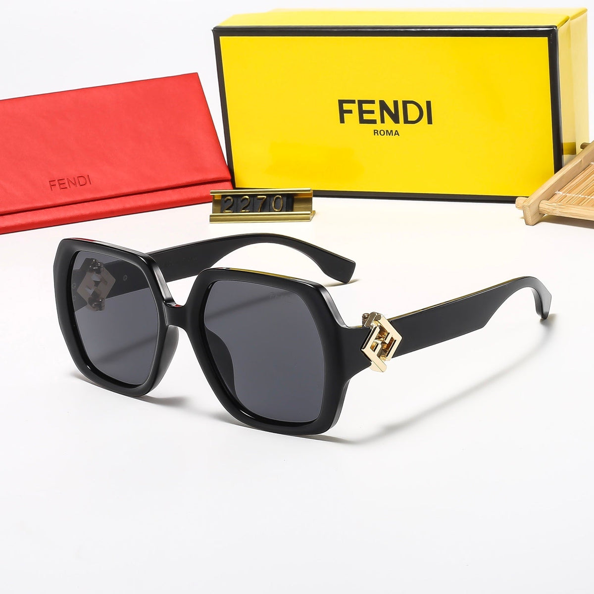 Fashion Eyewear: Elevate Your Style with Exquisite Craftsmanship-556