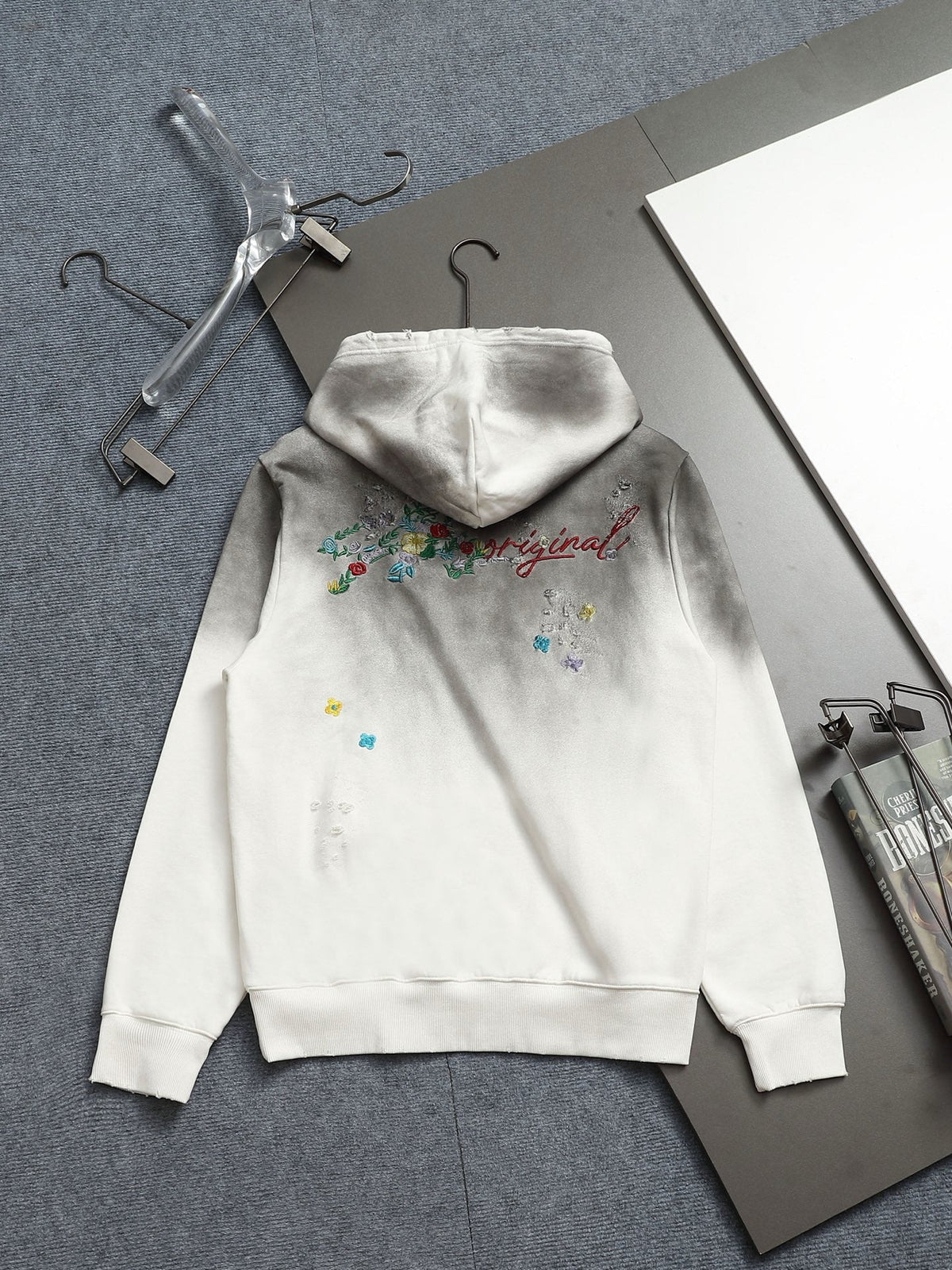 Classic Fit Hoodie-1000