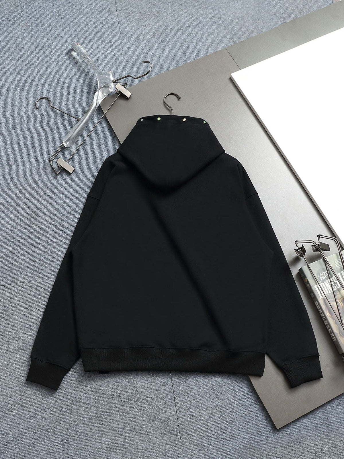 Classic Fit Hoodie-1003