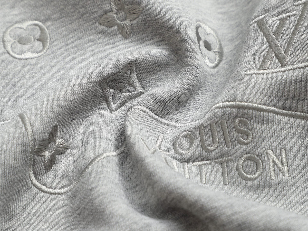 Classic Fit Hoodie-1011