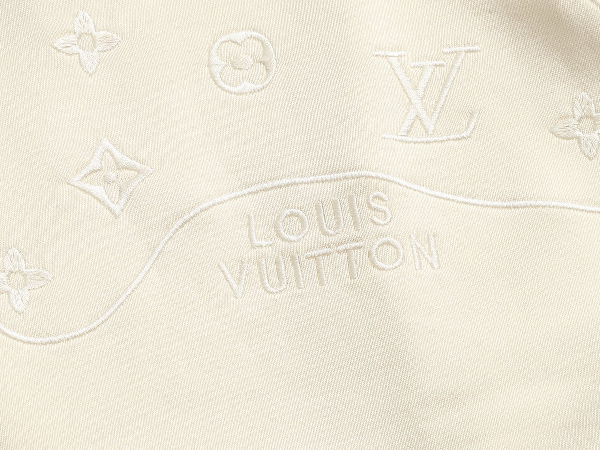 Classic Fit Hoodie-1011