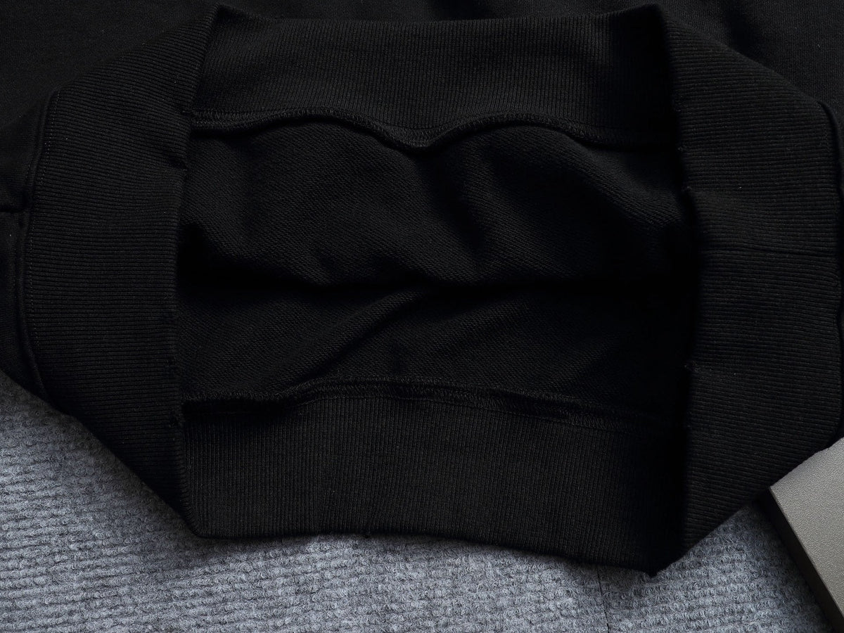 Classic Fit Hoodie-1018