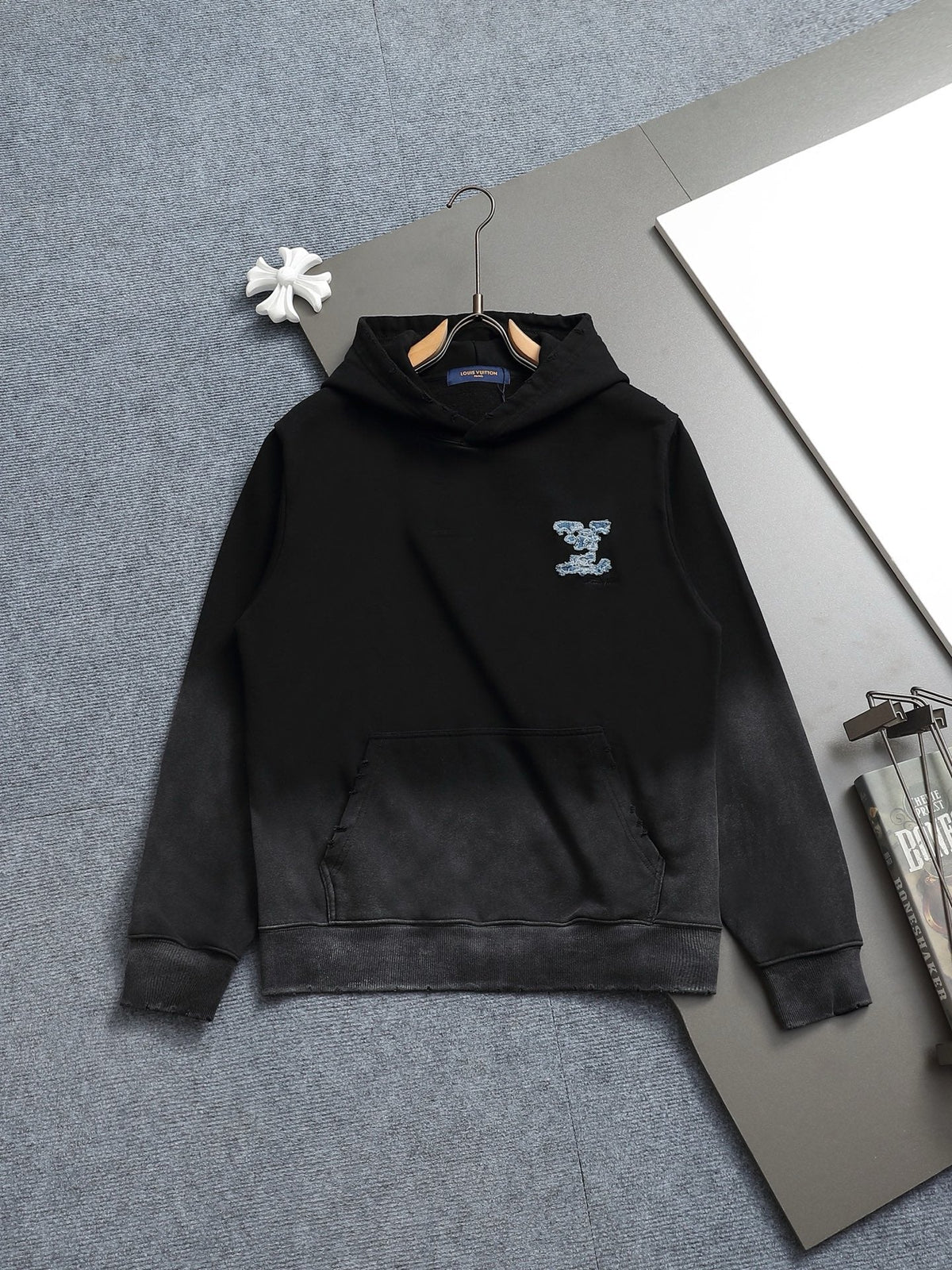 Classic Fit Hoodie-1019