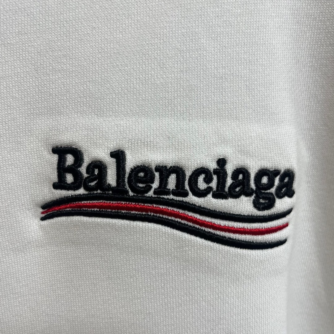 Classic Fit Hoodie-1023