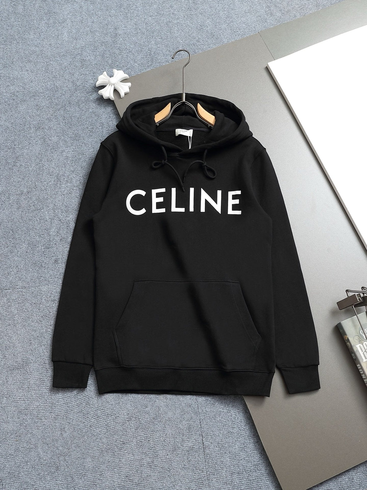 Classic Fit Hoodie-1025