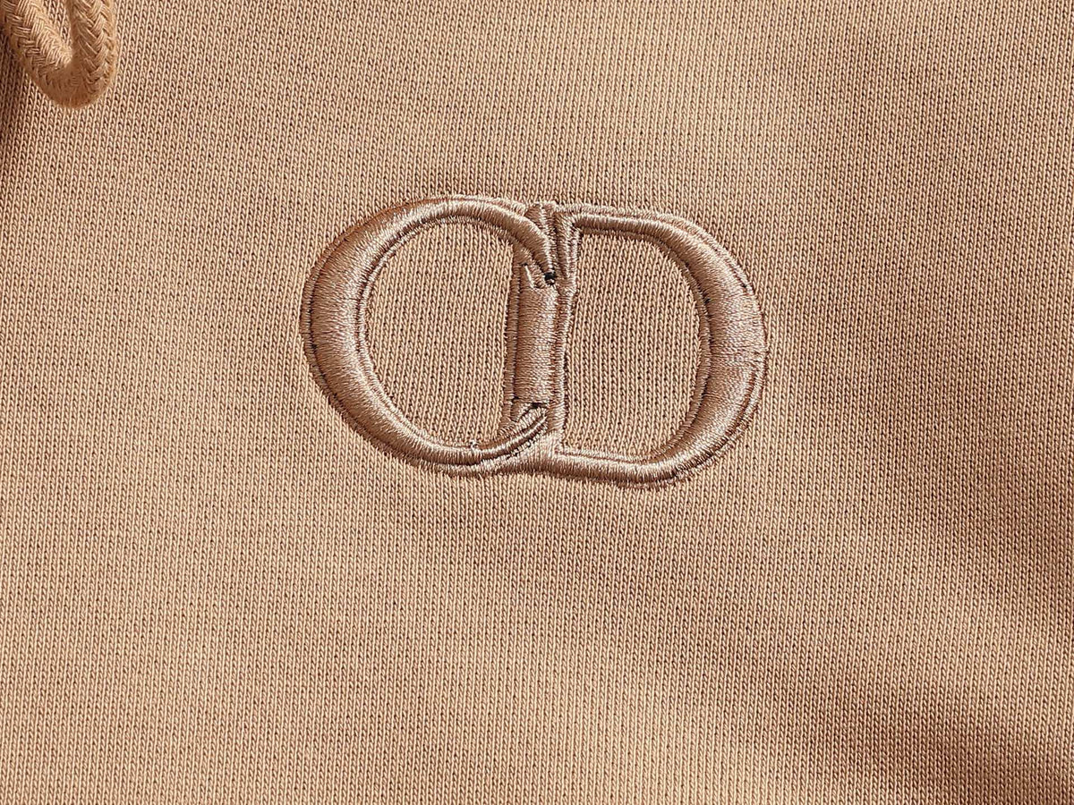 Classic Fit Hoodie-1029