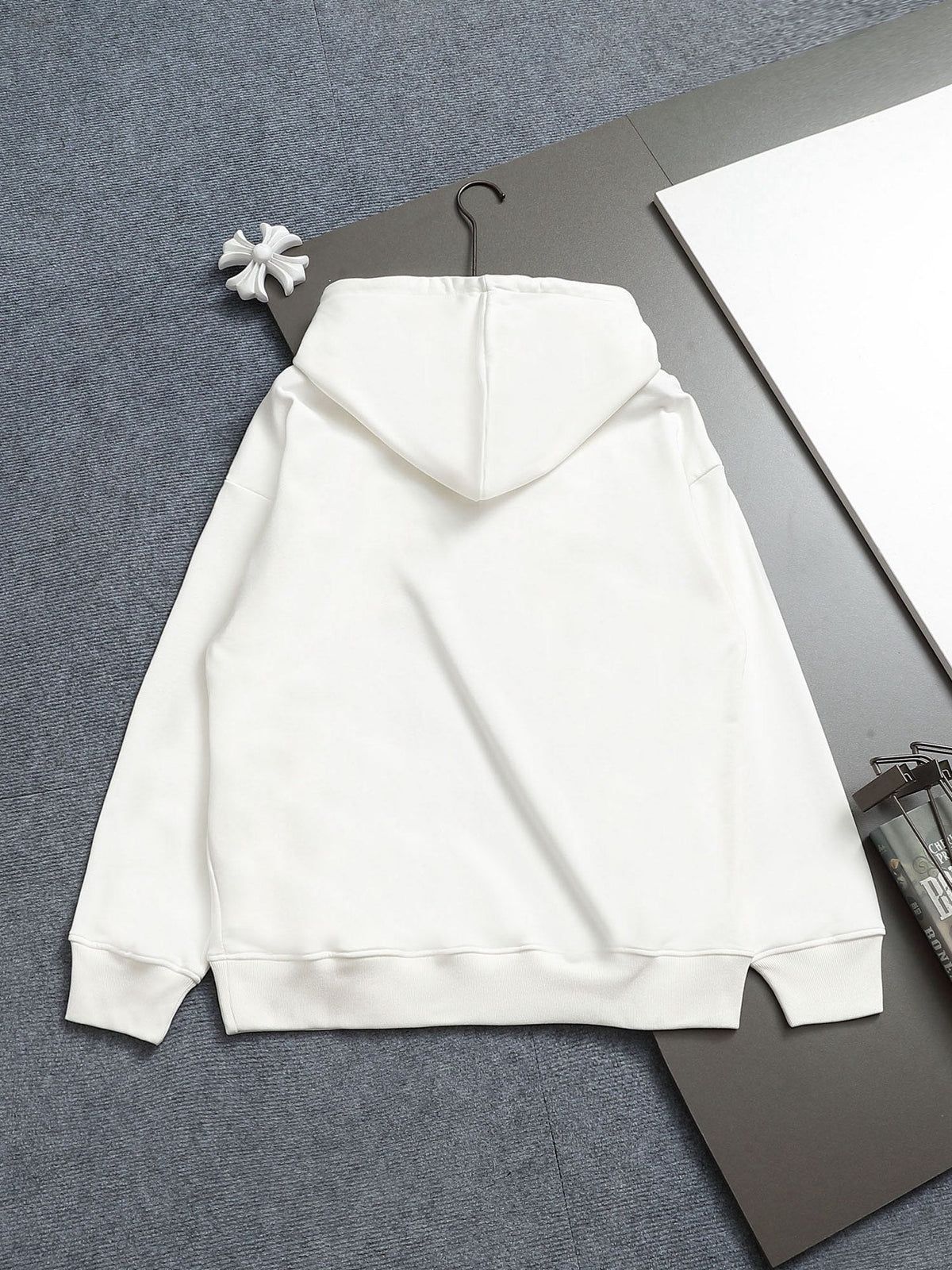 Classic Fit Hoodie-1026