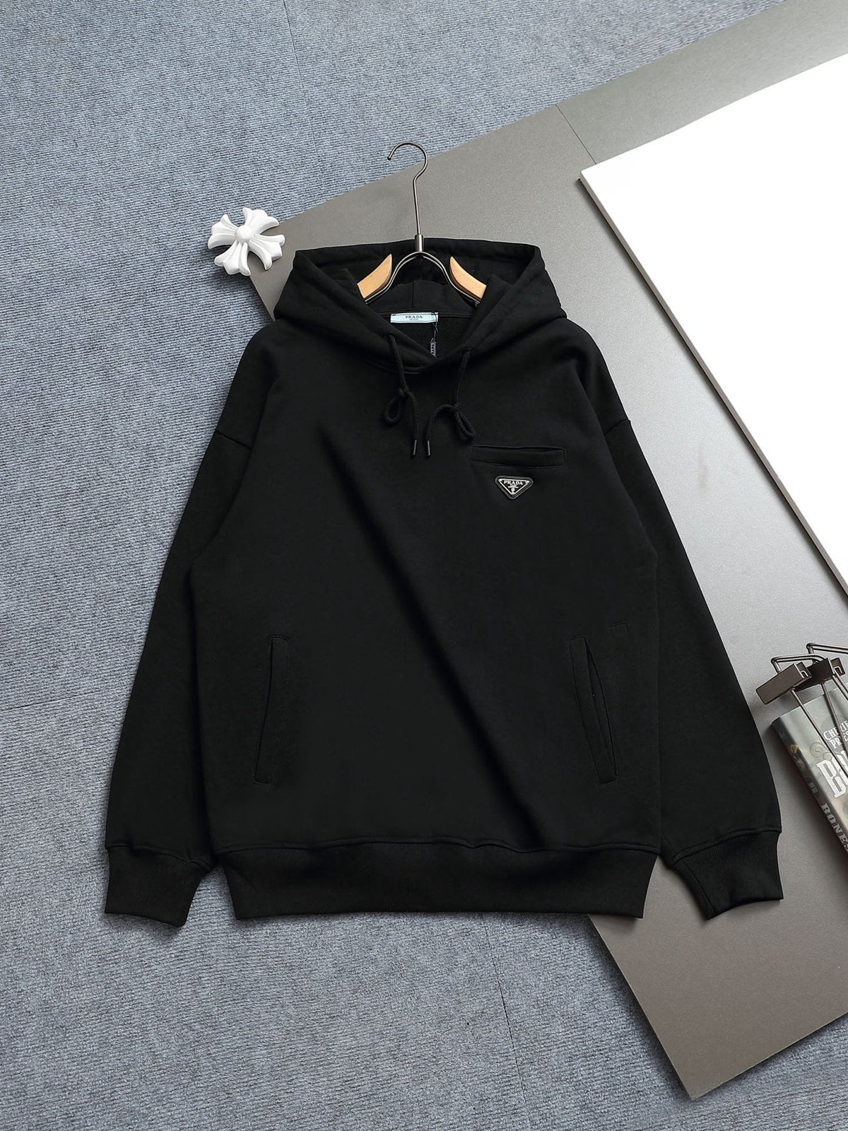 Classic Fit Hoodie-1026