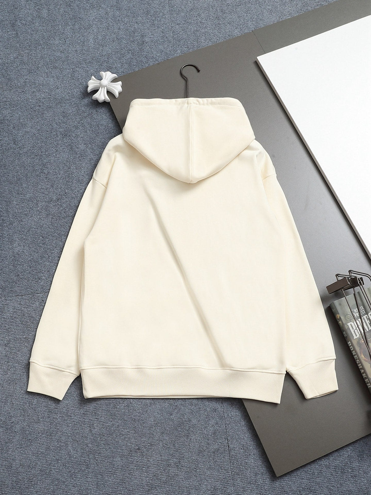 Classic Fit Hoodie-1027