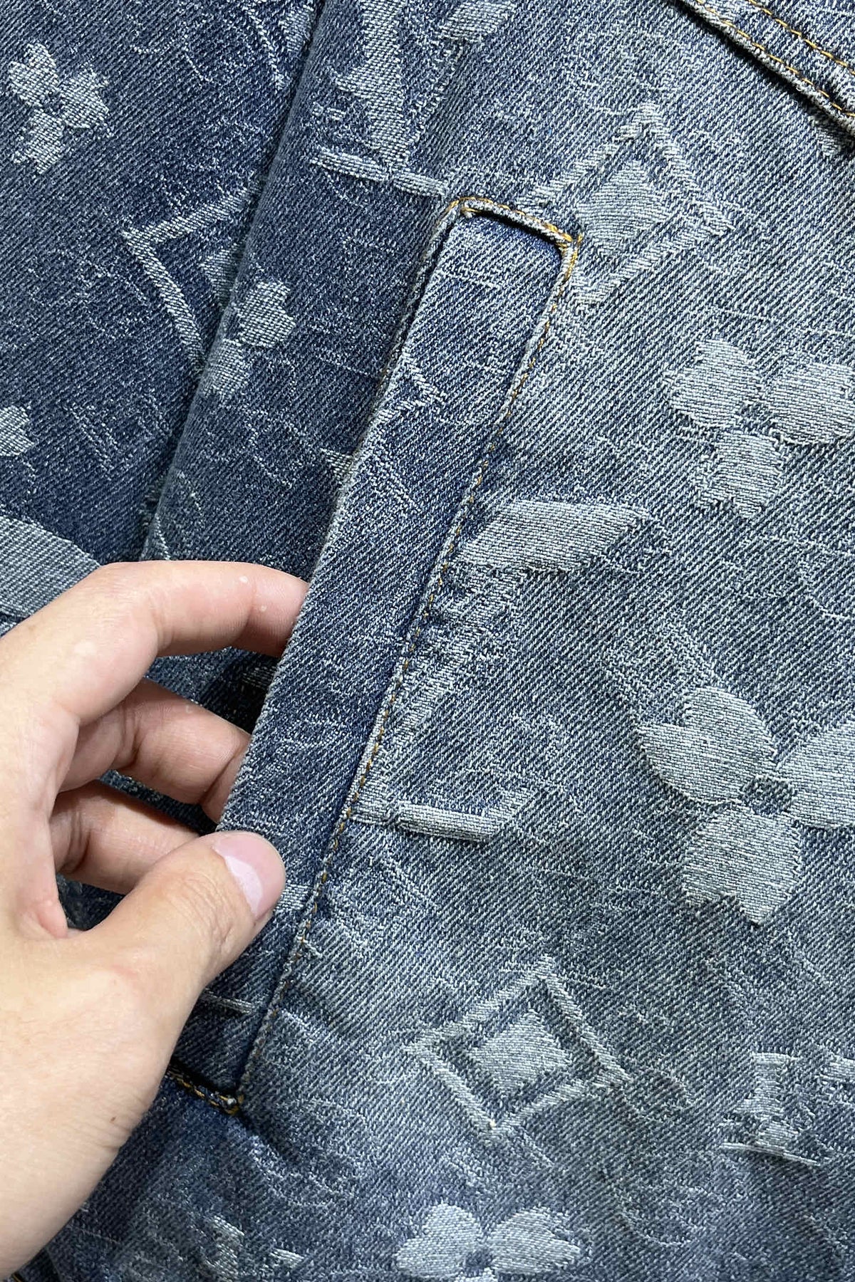 Chic Comfort Jacket-1025