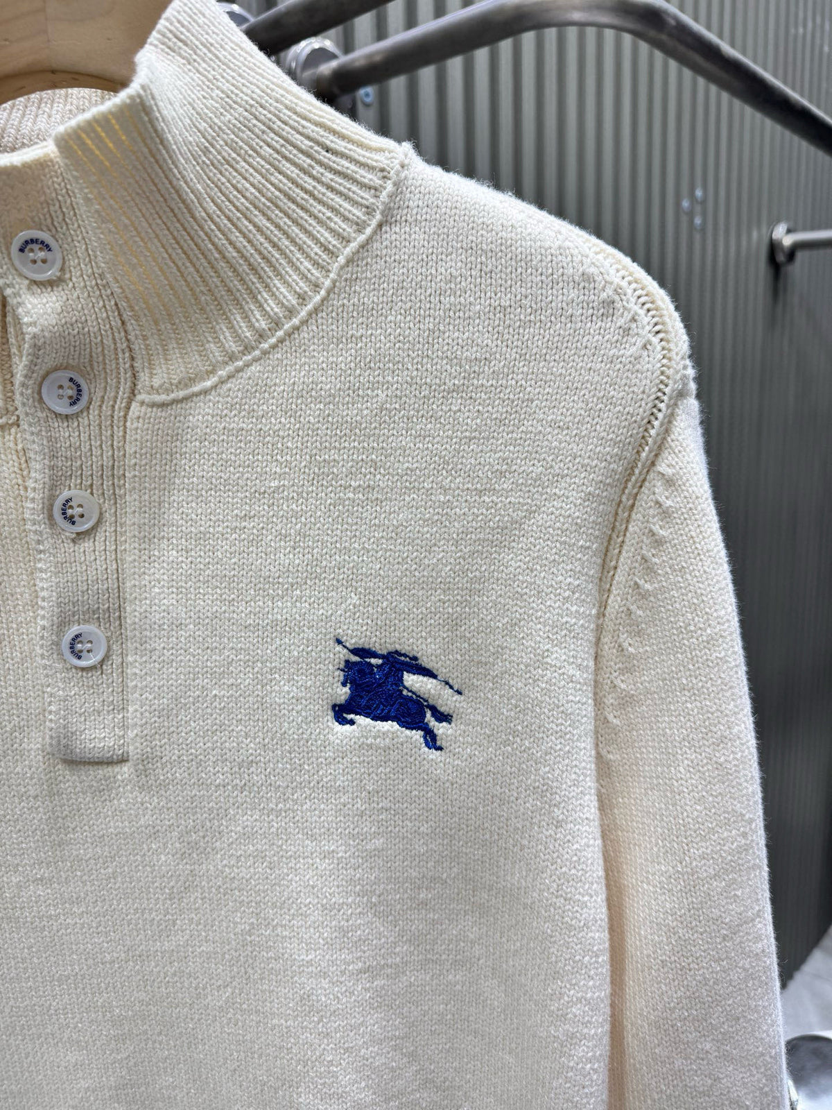 Classic Fashion Sweater-1086