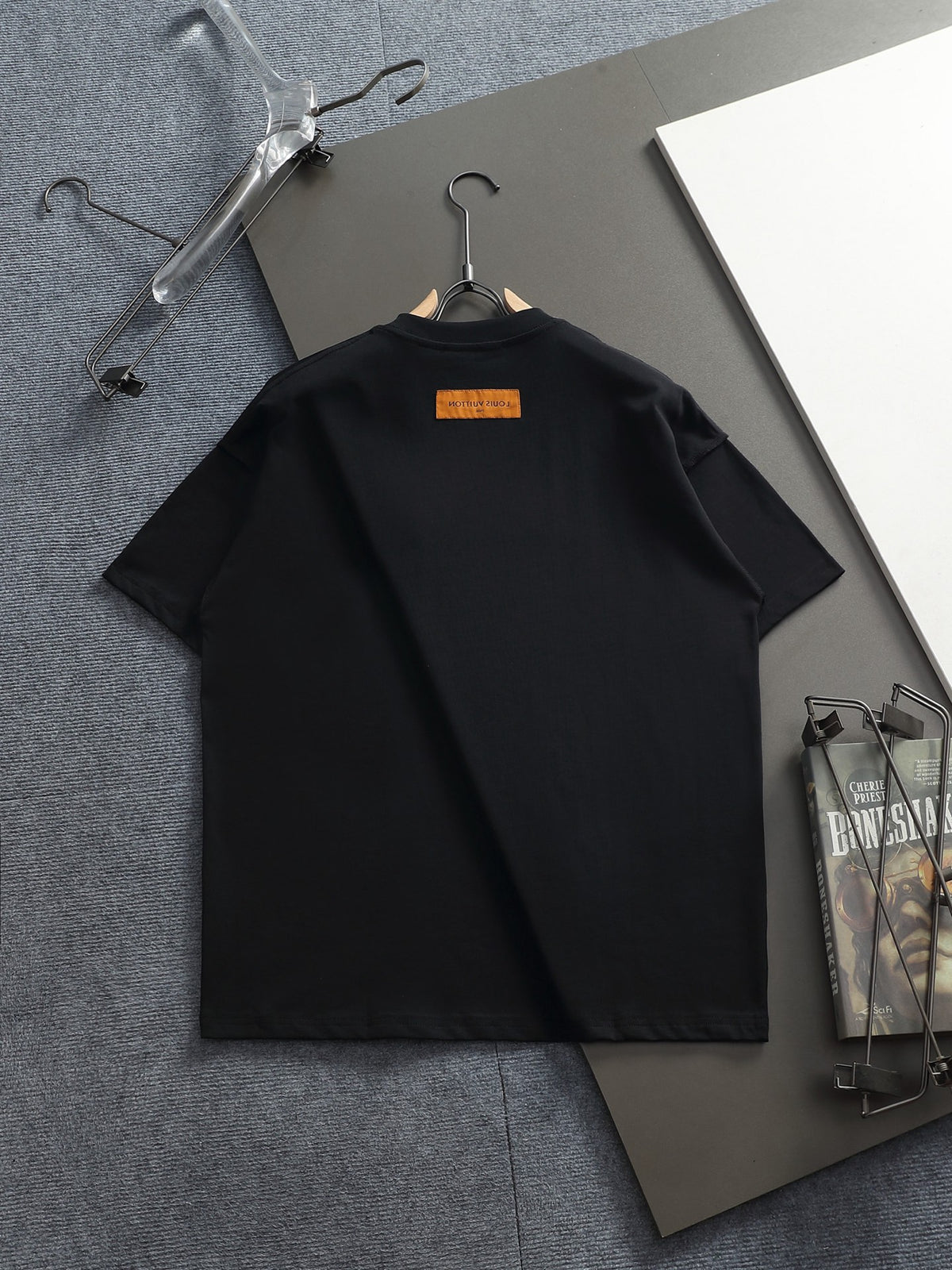 Classic T-shirt-320