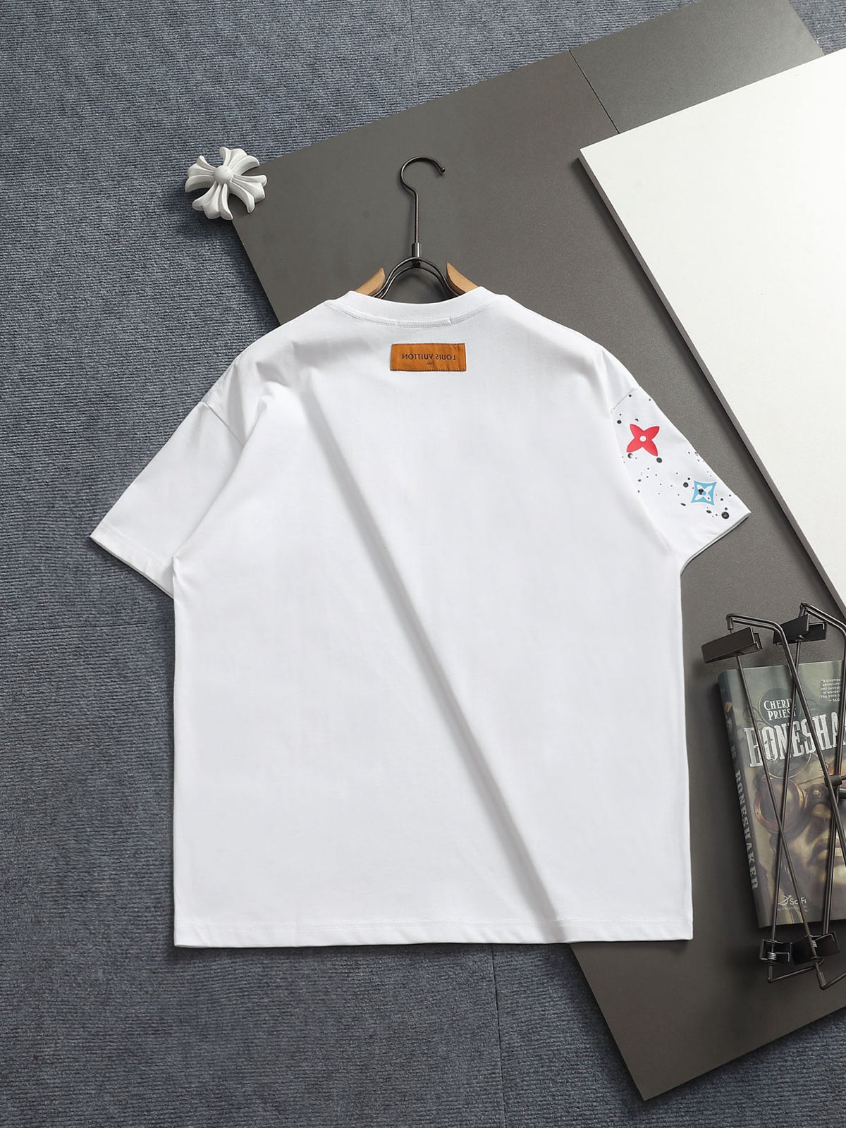 Classic T-shirt-324