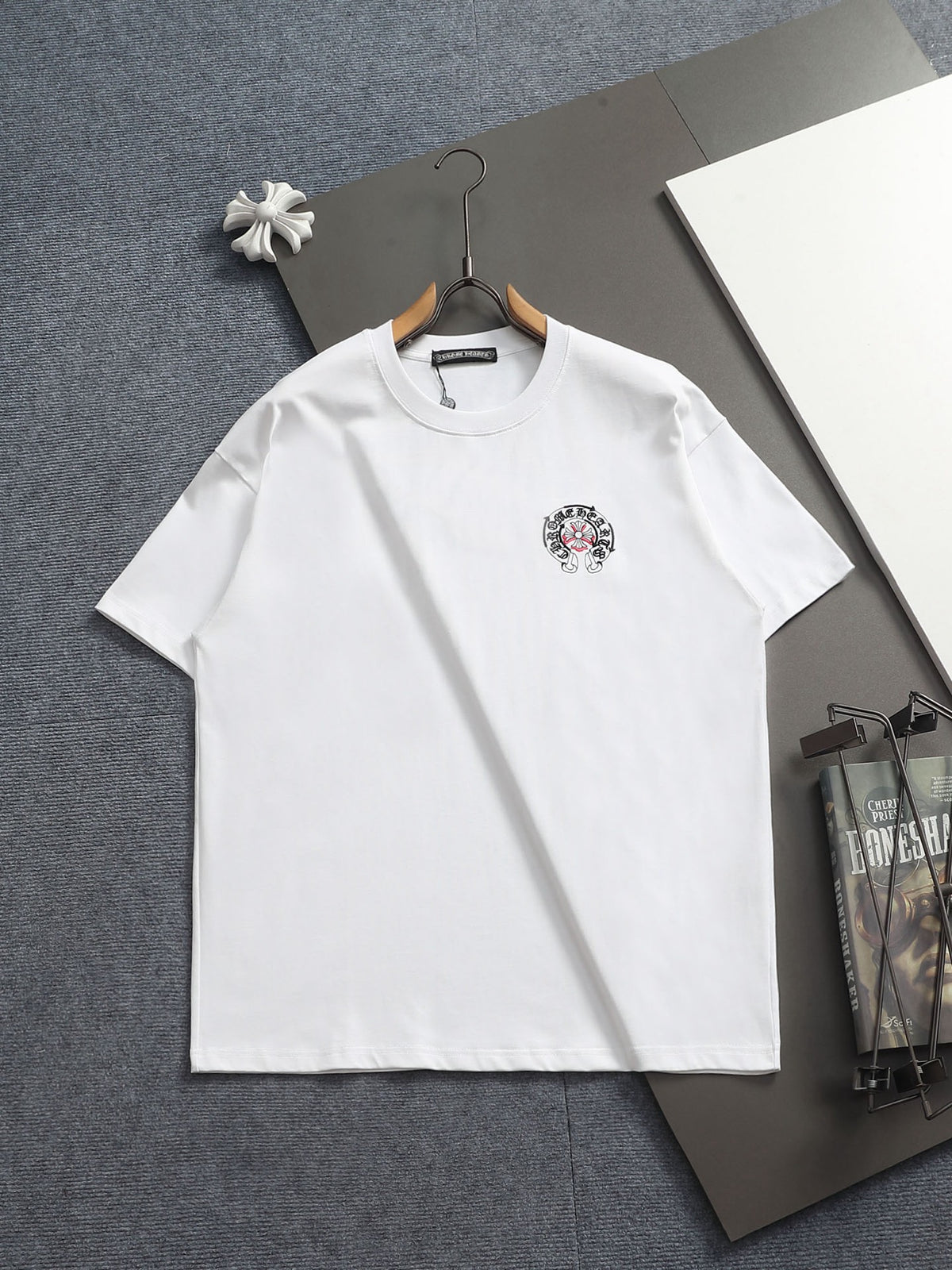 Classic T-shirt-395