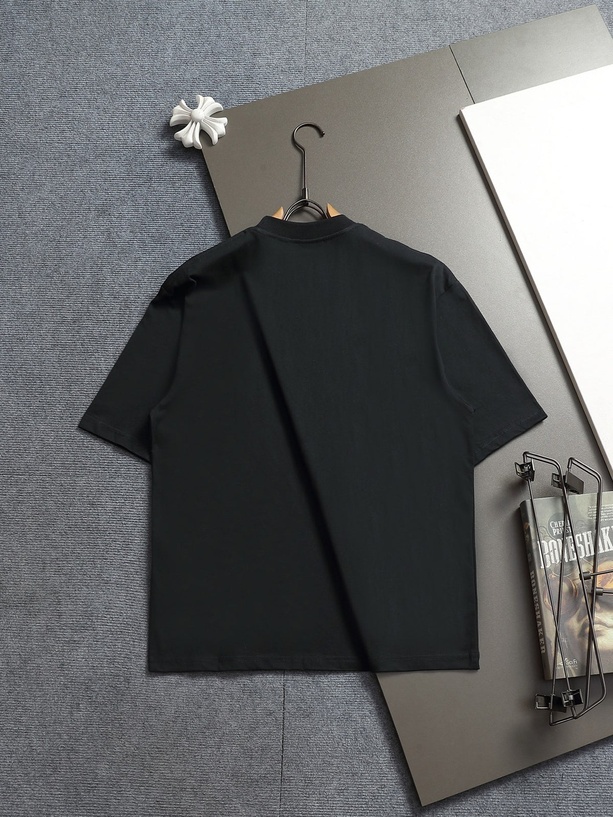 Classic T-shirt-574