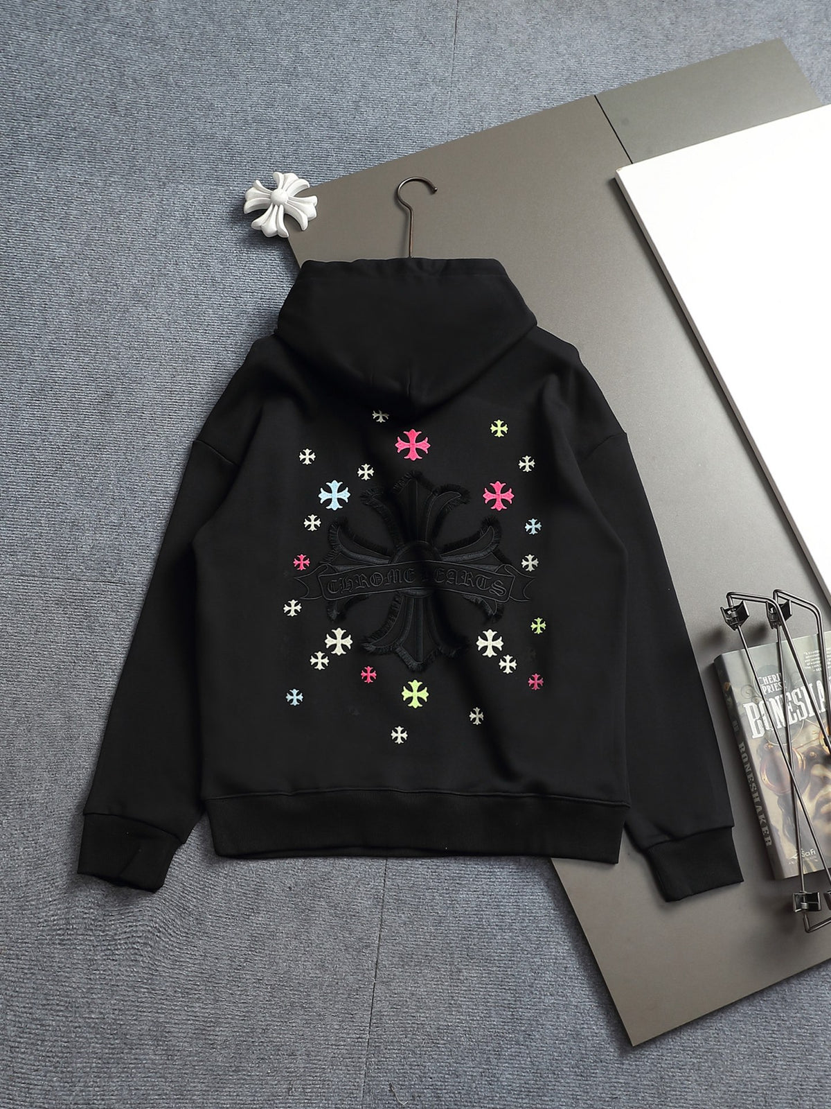 Classic Fit Hoodie-1107