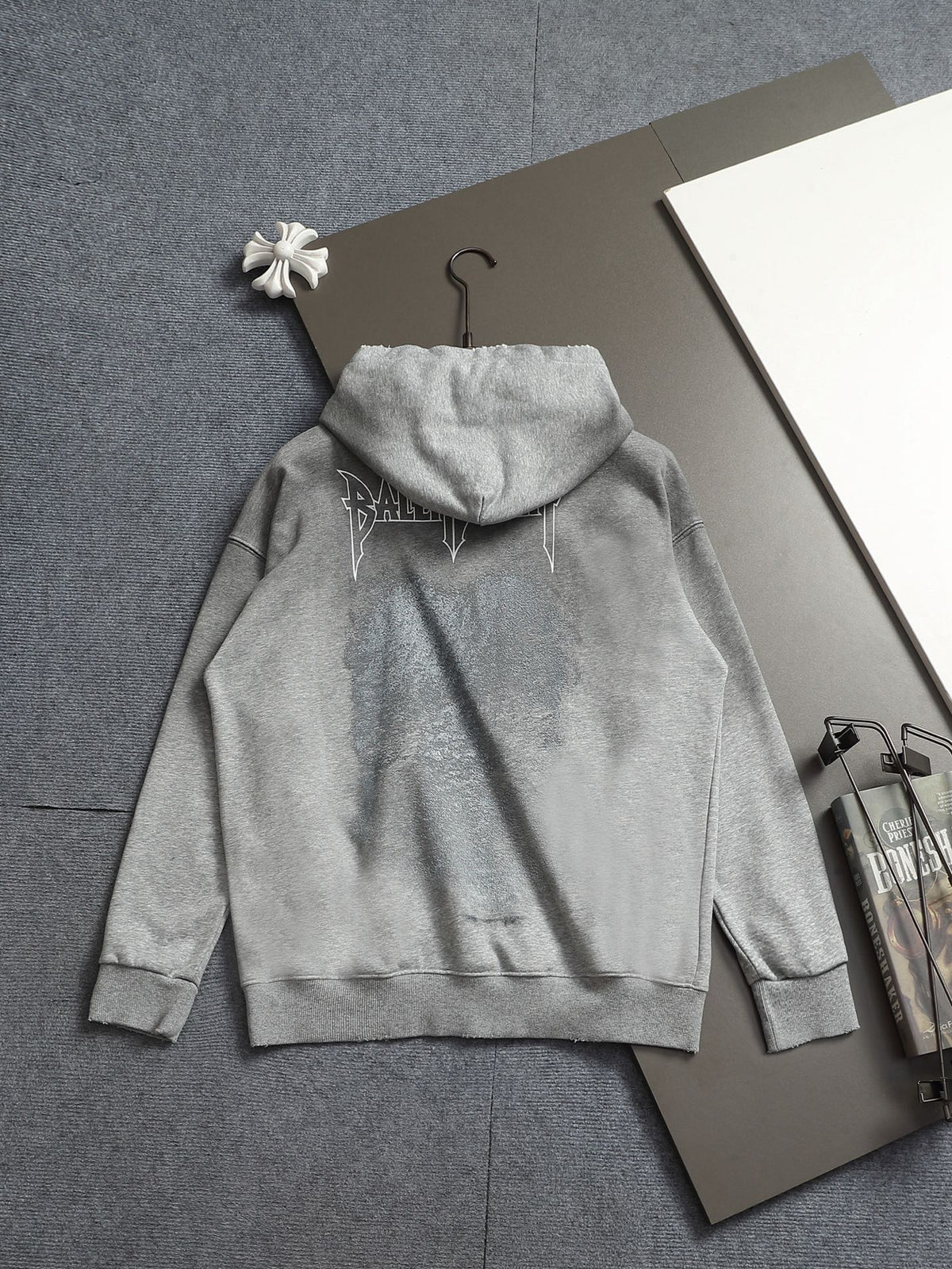 Classic Fit Hoodie-1110