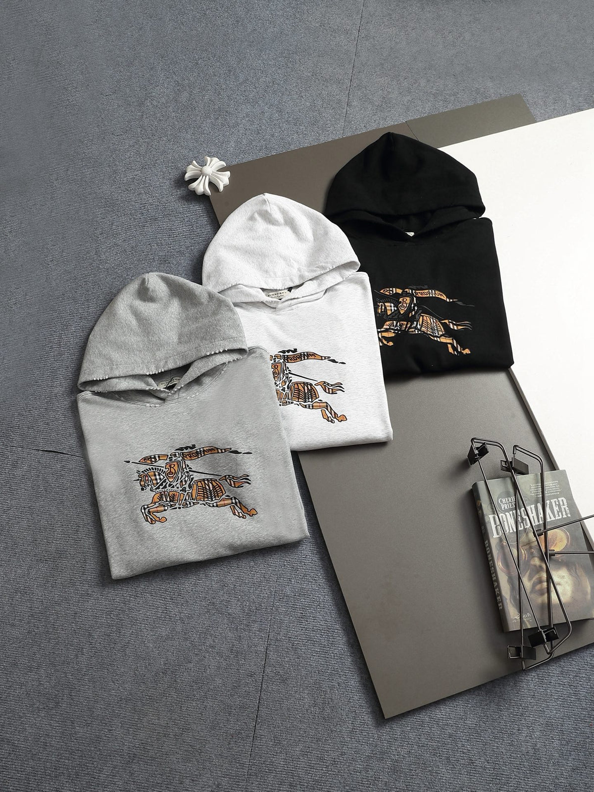 Classic Fit Hoodie-1111
