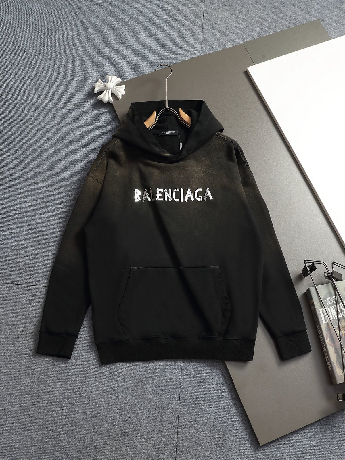 Classic Fit Hoodie-1116