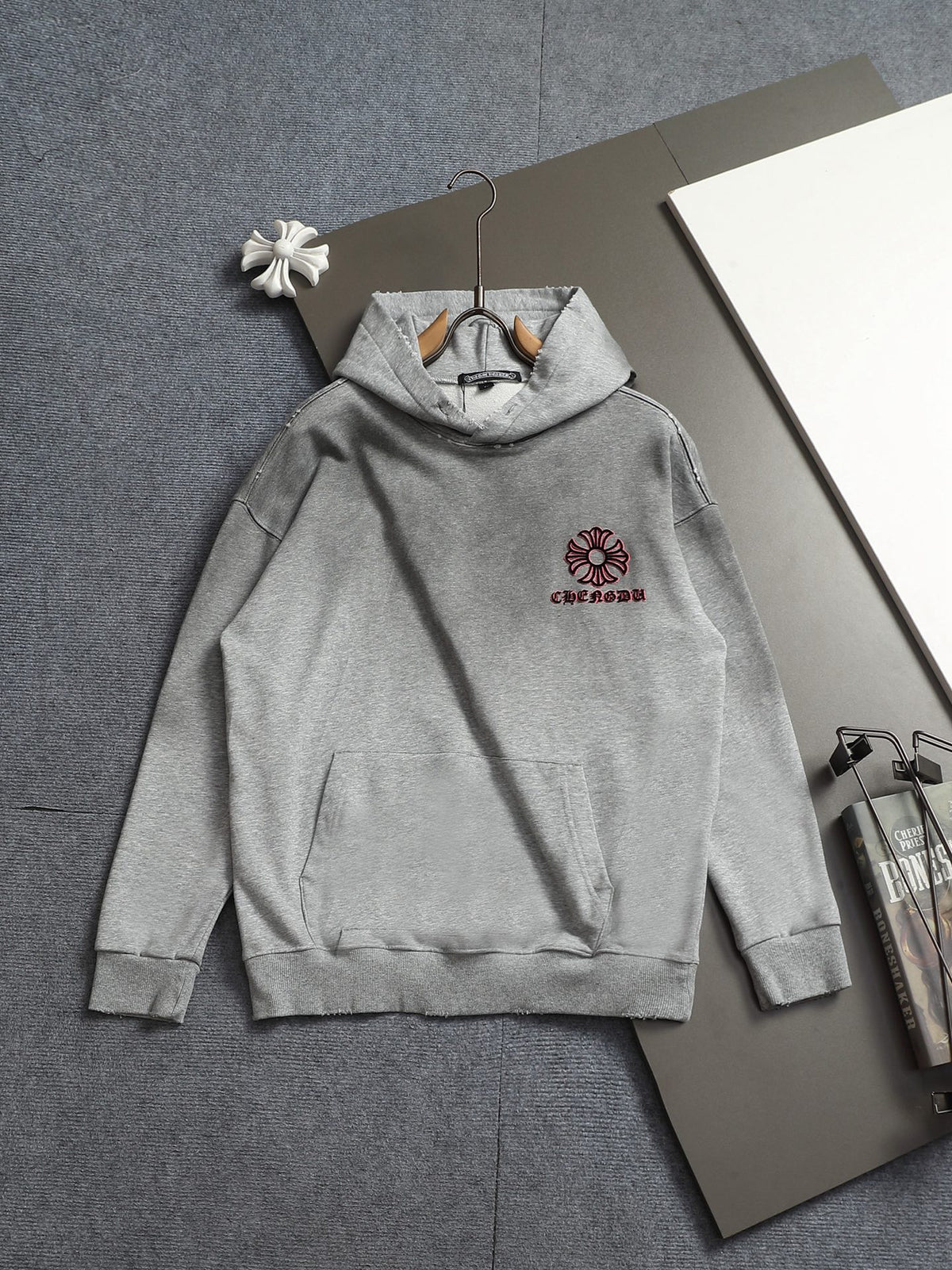 Classic Fit Hoodie-1117