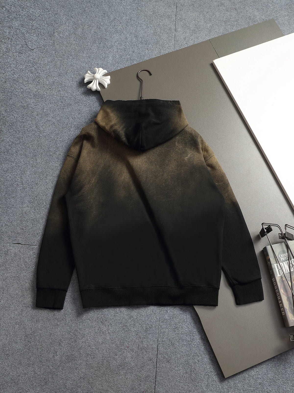 Classic Fit Hoodie-1119