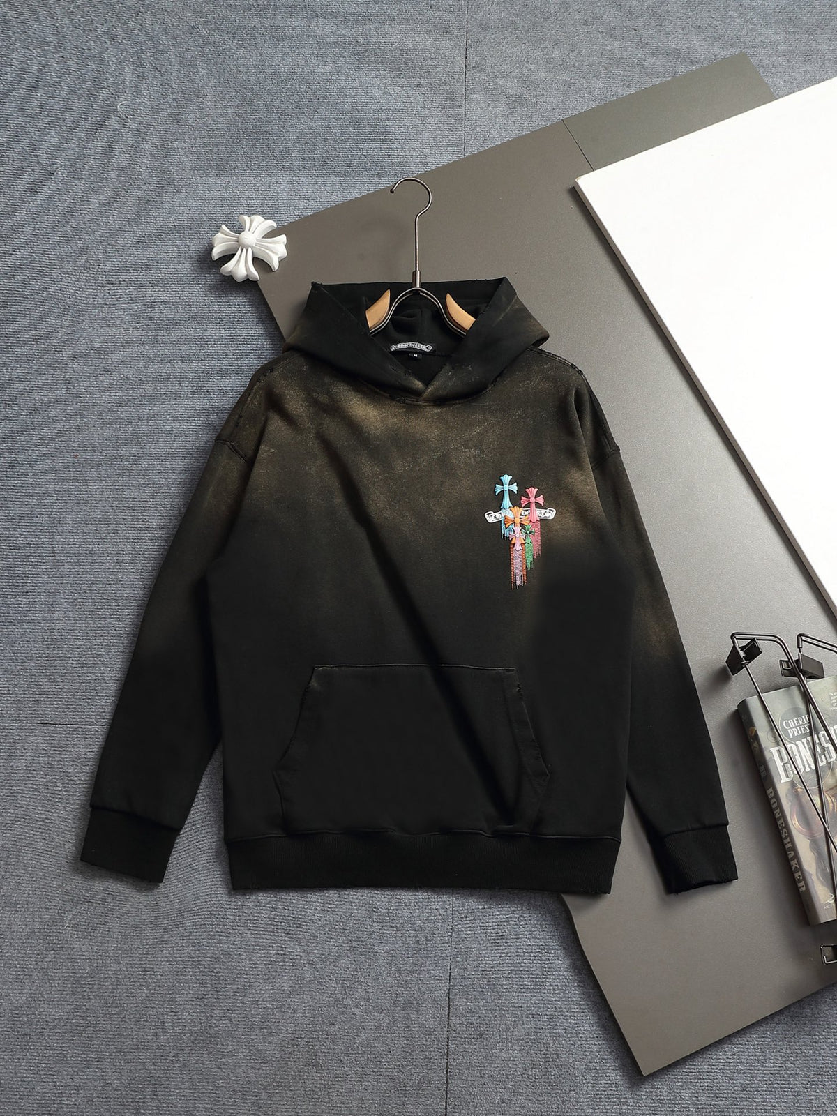 Classic Fit Hoodie-1120