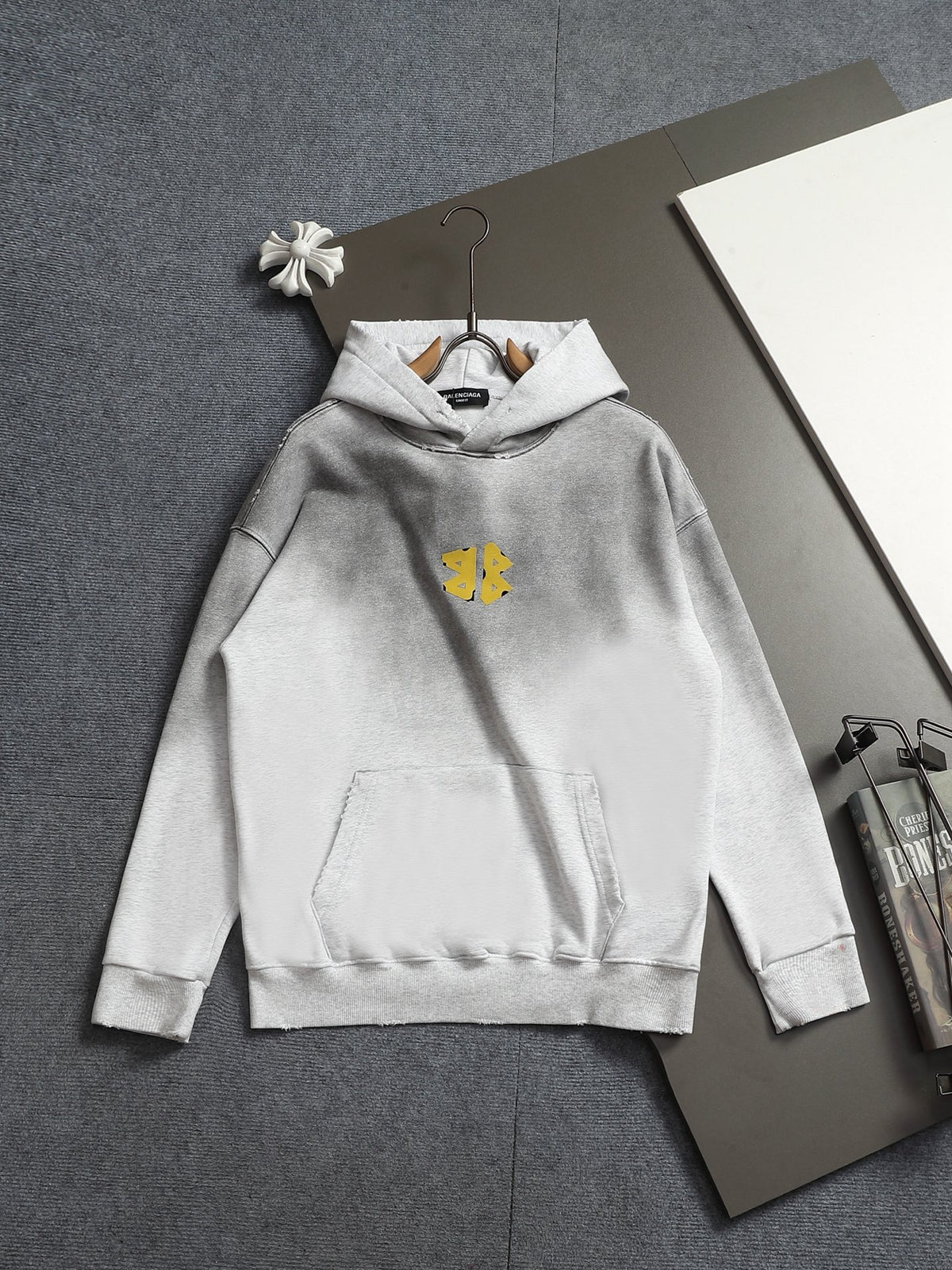 Classic Fit Hoodie-1122