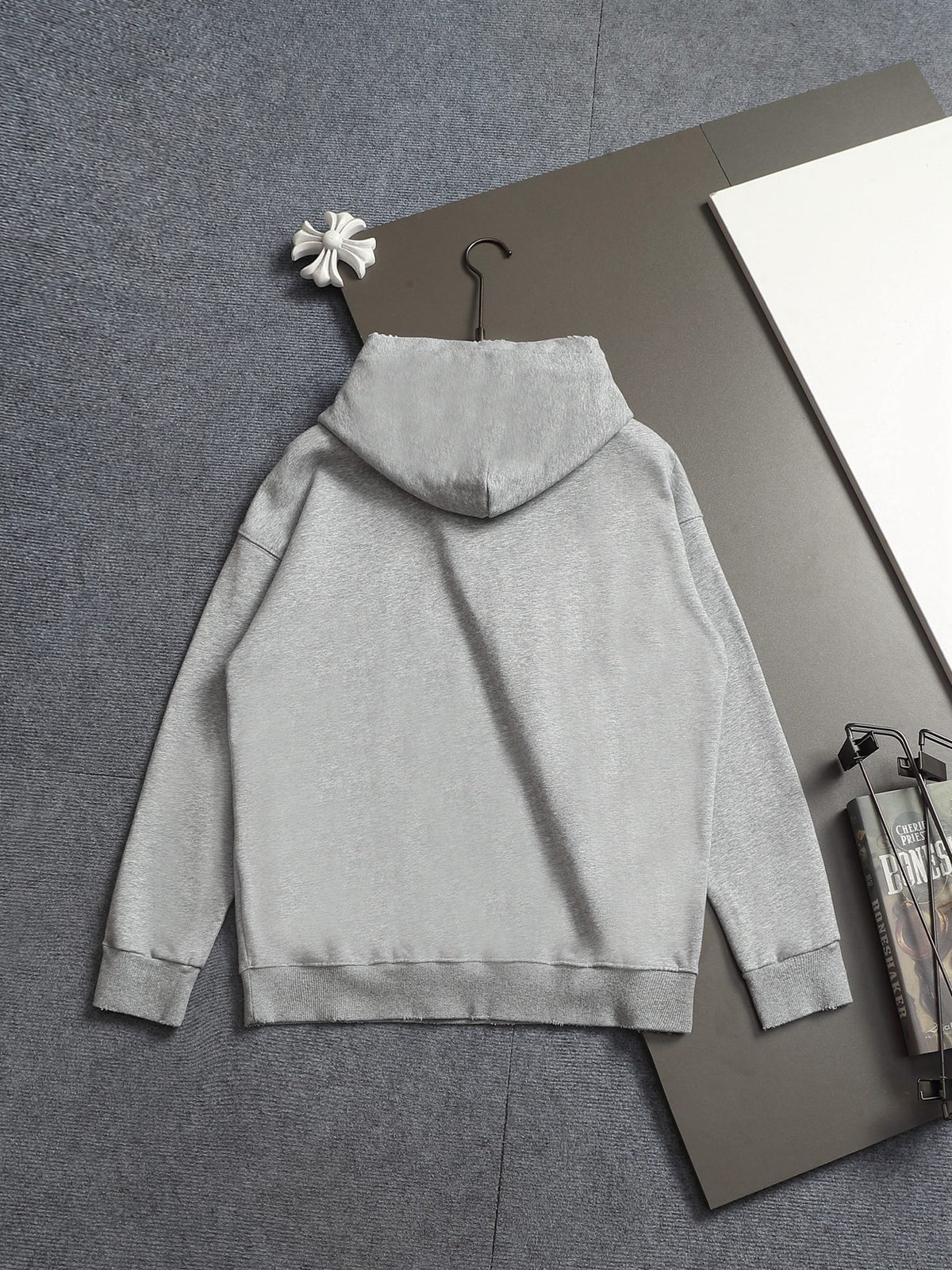 Classic Fit Hoodie-1123