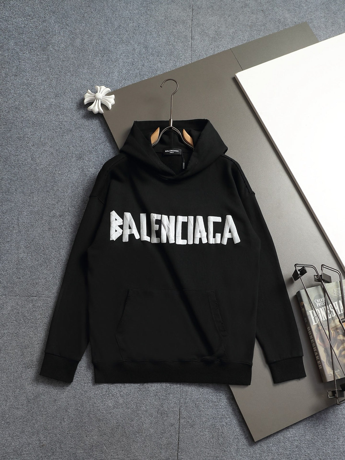 Classic Fit Hoodie-1126