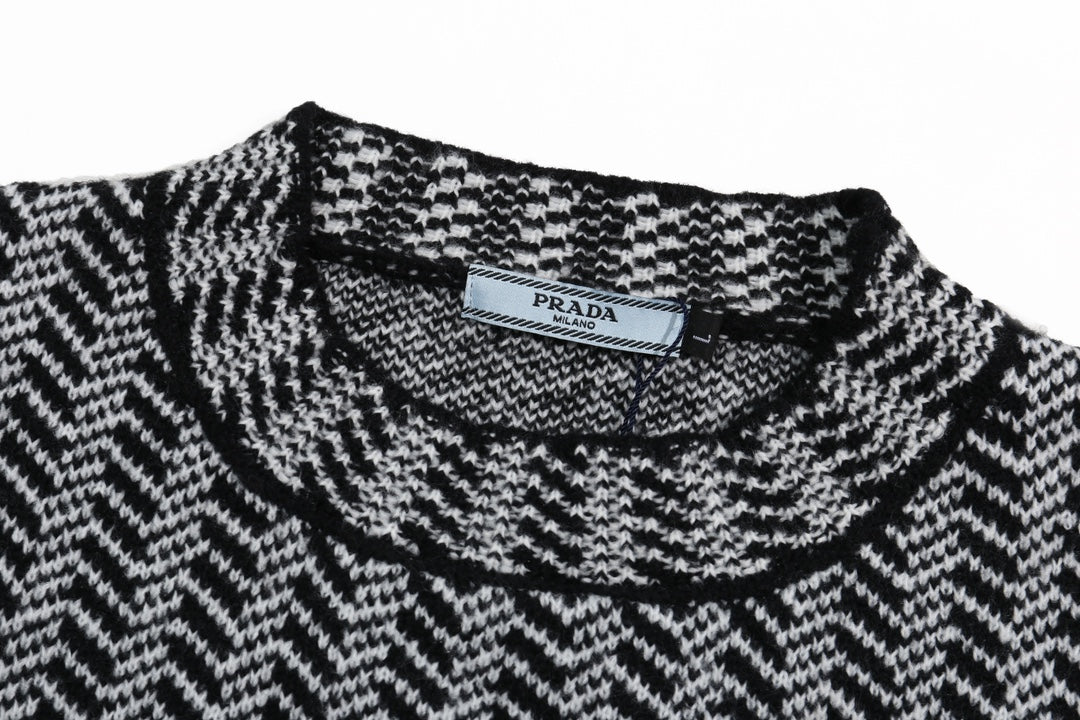 Classic Fashion Sweater-1203
