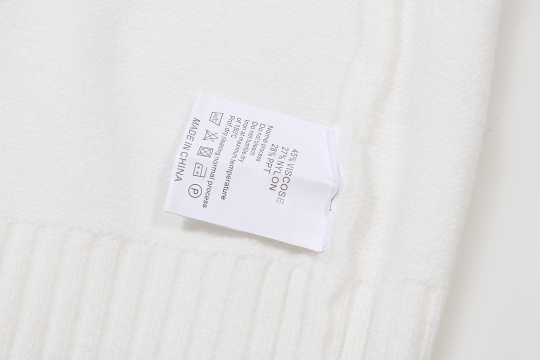 Classic Fashion Sweater-1334