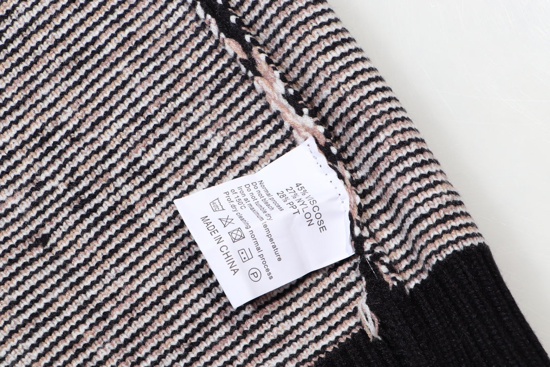 Classic Fashion Sweater-1423